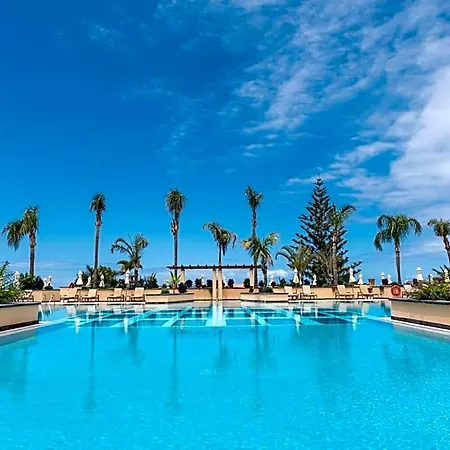 Gf Gran Costa Adeje***** Costa Adeje (Tenerife)